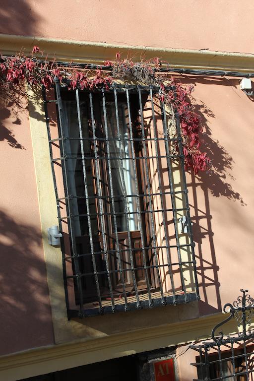 Los Ojos De La Mora Apartamentos Boutique Κουένκα Εξωτερικό φωτογραφία